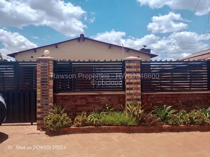 5 Bedroom House for Sale in Kuwadzana, Harare