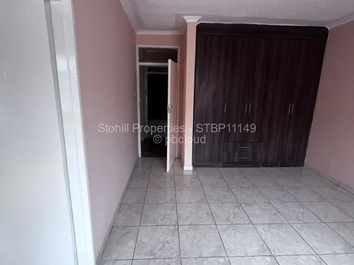 3 Bedroom House to Rent in Bluff Hill, Harare