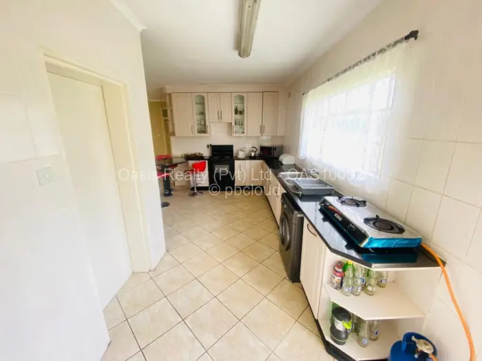 Townhouse/Cluster for Sale in Waterfalls, Harare