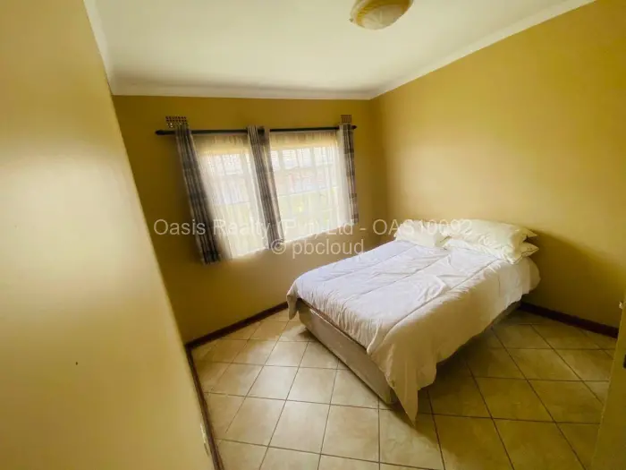 Townhouse/Cluster for Sale in Waterfalls, Harare