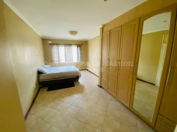 Townhouse/Cluster for Sale in Waterfalls, Harare