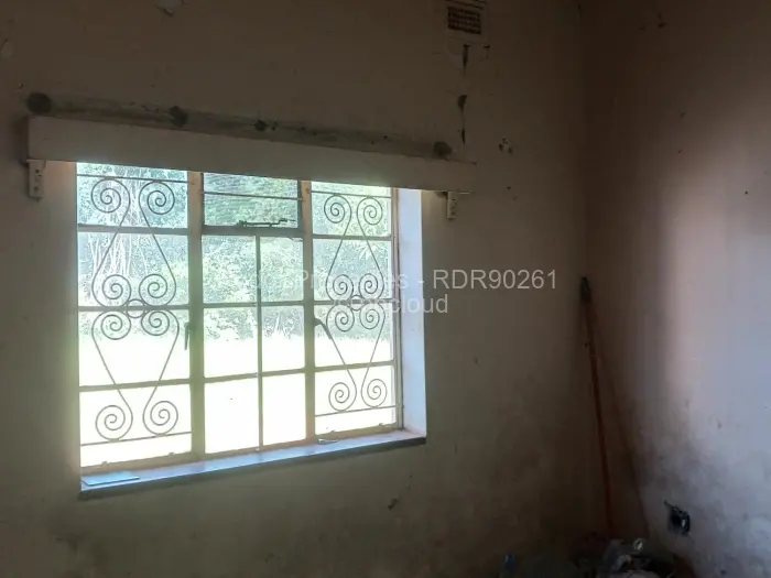 4 Bedroom House for Sale in North End, Bulawayo