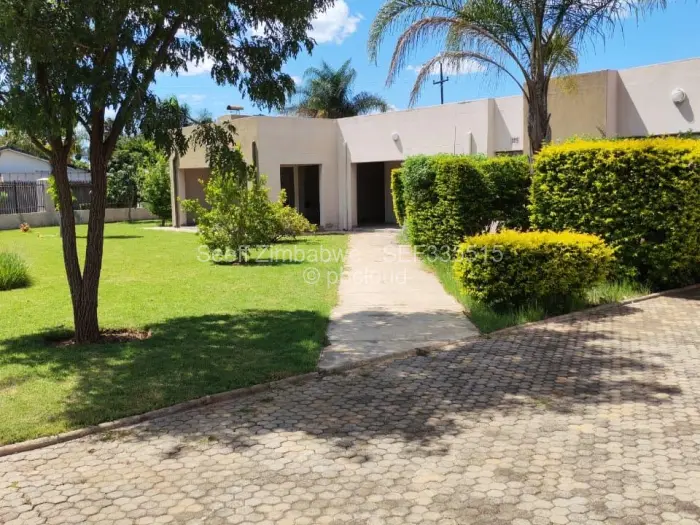 4 Bedroom House for Sale in Selbourne Park, Bulawayo