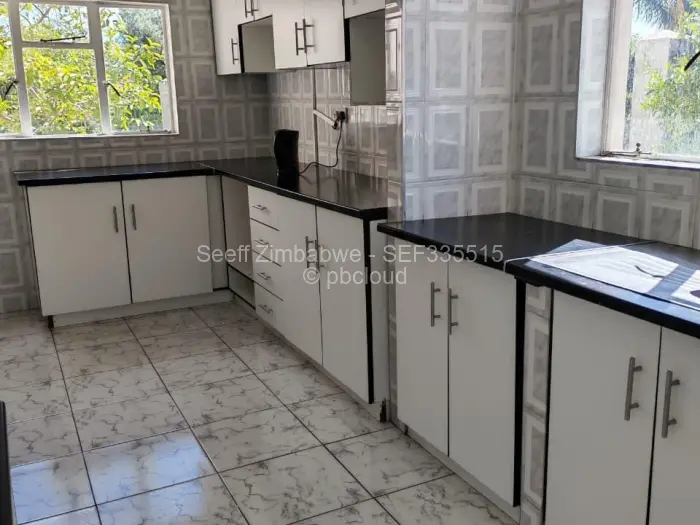 4 Bedroom House for Sale in Selbourne Park, Bulawayo