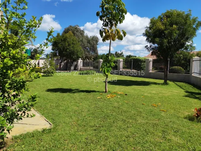 4 Bedroom House for Sale in Selbourne Park, Bulawayo