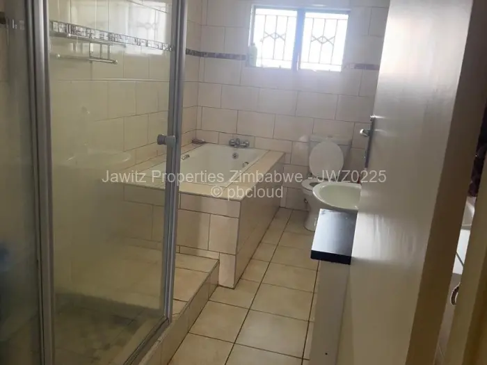 5 Bedroom House for Sale in Belvedere, Harare