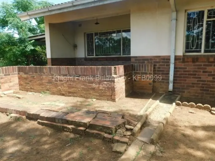 3 Bedroom House to Rent in Montrose Byo, Bulawayo