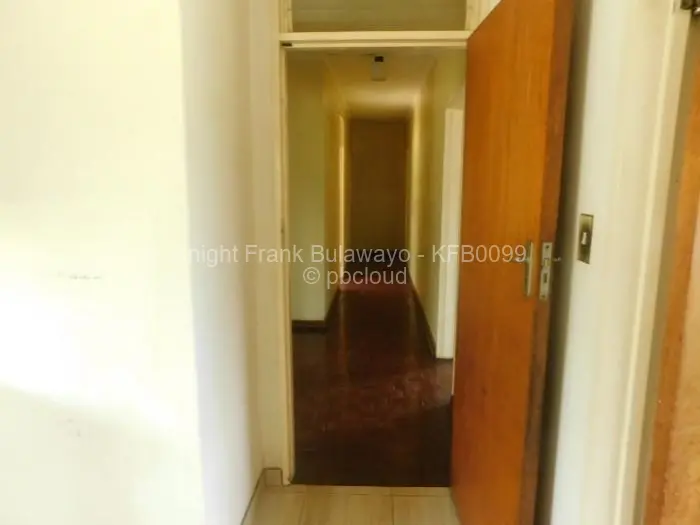3 Bedroom House to Rent in Montrose Byo, Bulawayo