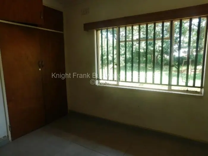 3 Bedroom House to Rent in Montrose Byo, Bulawayo