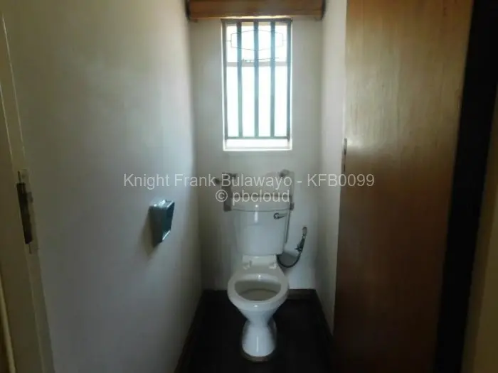 3 Bedroom House to Rent in Montrose Byo, Bulawayo