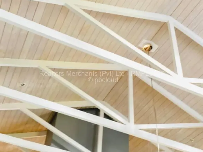 5 Bedroom House to Rent in Arlington, Harare