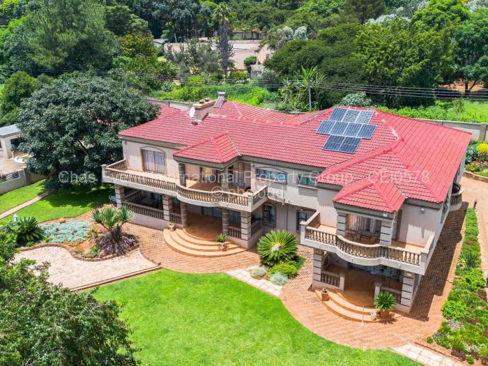 6 Bedroom House to Rent in Borrowdale, Harare
