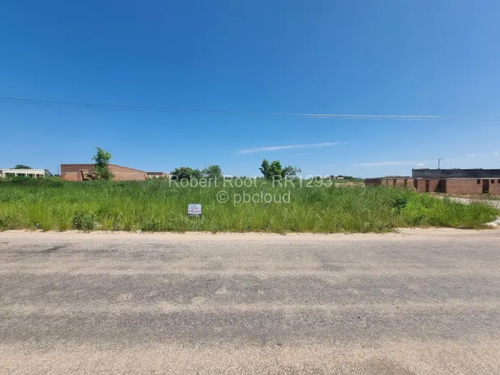 Commercial Stand for Sale in Chinhoyi, Chinhoyi