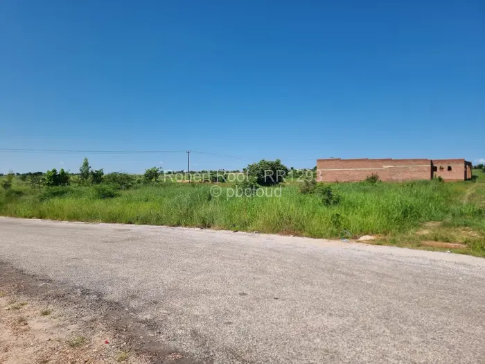 Commercial Stand for Sale in Chinhoyi, Chinhoyi