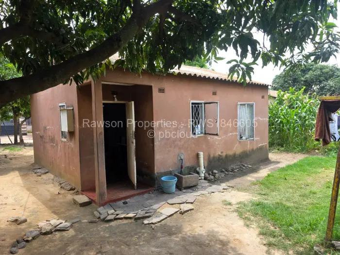2 Bedroom House for Sale in Kuwadzana, Harare