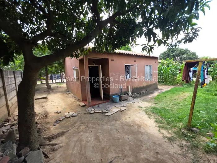 2 Bedroom House for Sale in Kuwadzana, Harare