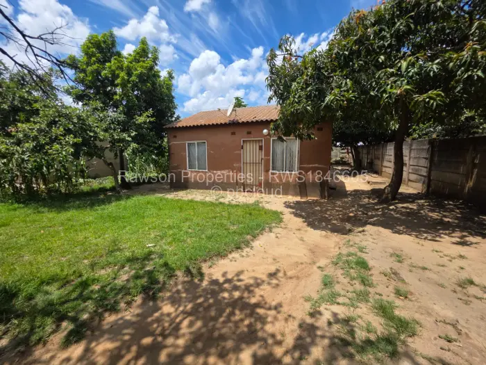 2 Bedroom House for Sale in Kuwadzana, Harare
