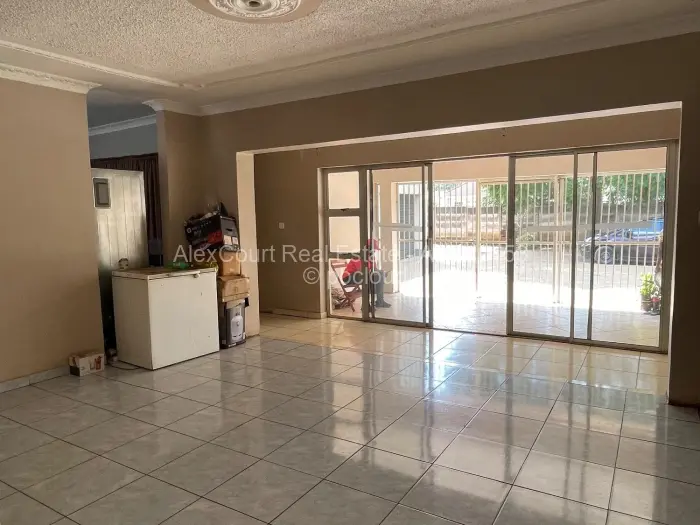 5 Bedroom House for Sale in Marlborough, Harare