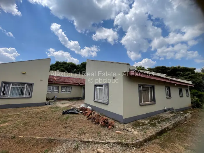 5 Bedroom House for Sale in Marlborough, Harare
