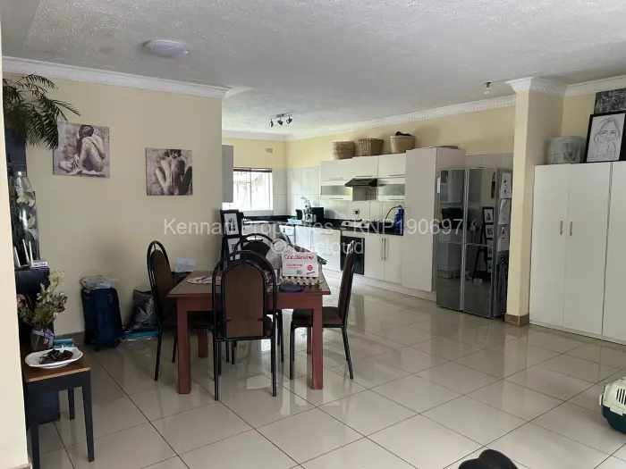 Townhouse/Cluster to Rent in Highlands, Harare