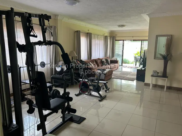 Townhouse/Cluster to Rent in Highlands, Harare