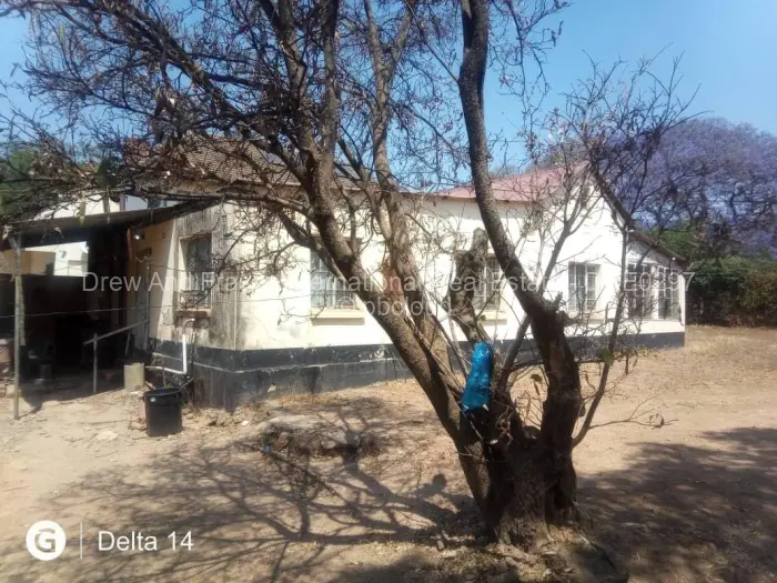 2 Bedroom House for Sale in Kadoma, Kadoma