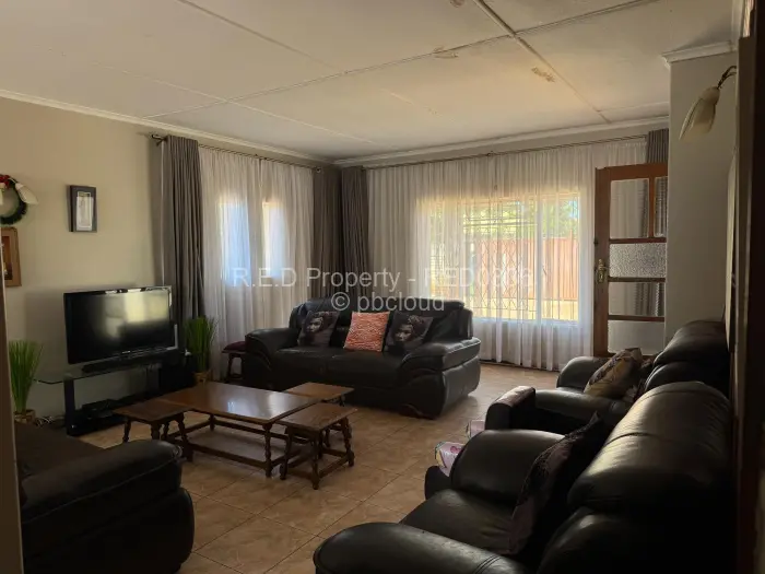 3 Bedroom House for Sale in Queens Park East, Bulawayo