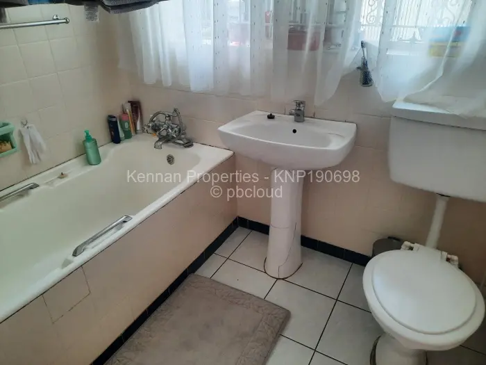 3 Bedroom House for Sale in Alexandra Park, Harare