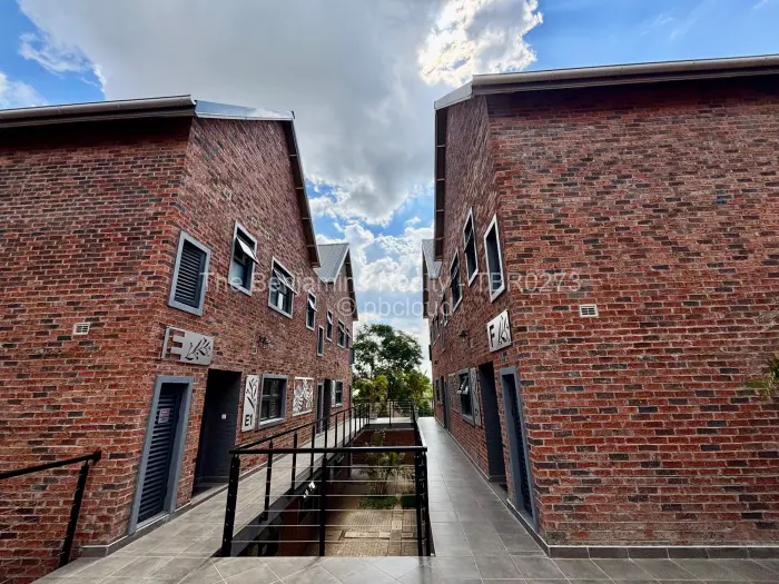 Townhouse/Cluster to Rent in Avondale, Harare