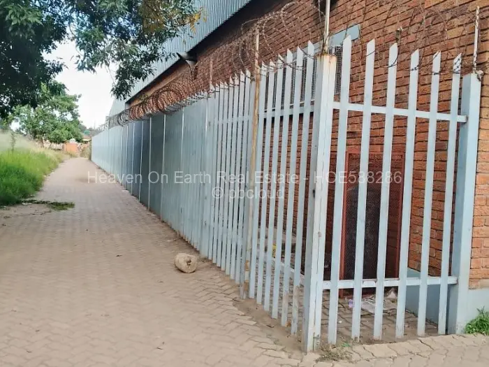 Retail/Shop for Sale in Glen View, Harare