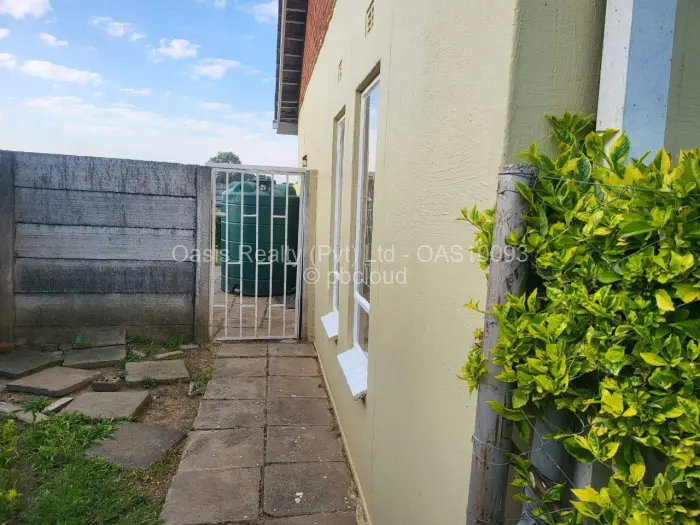 Flat/Apartment to Rent in Greencroft, Harare