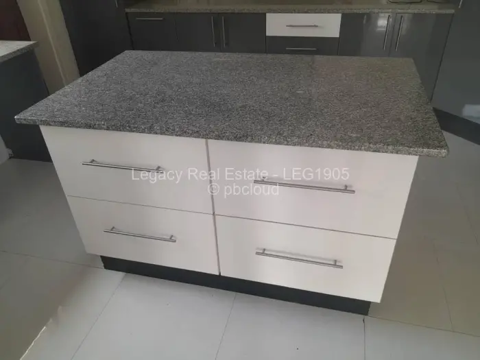 Townhouse/Cluster to Rent in Westgate