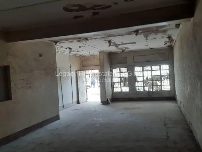 Retail/Shop to Rent in Chitungwiza, Chitungwiza