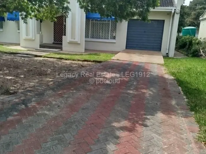 Townhouse/Cluster to Rent in Greendale, Harare