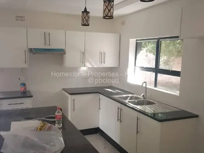 Cottage/Garden Flat to Rent in Chisipite, Harare