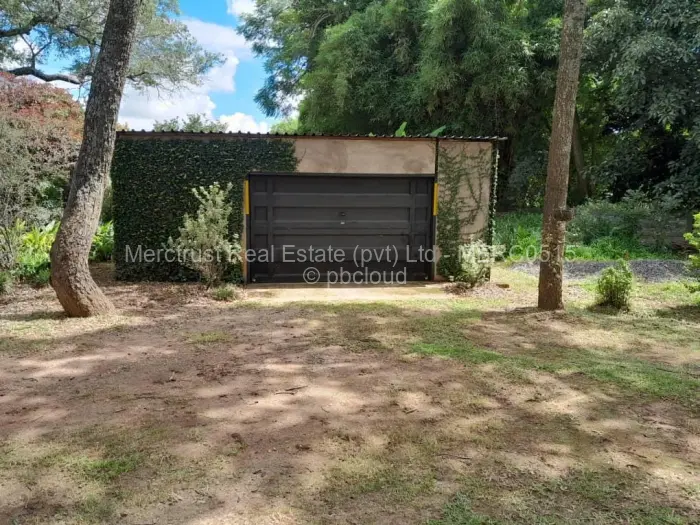 5 Bedroom House for Sale in Highlands, Harare