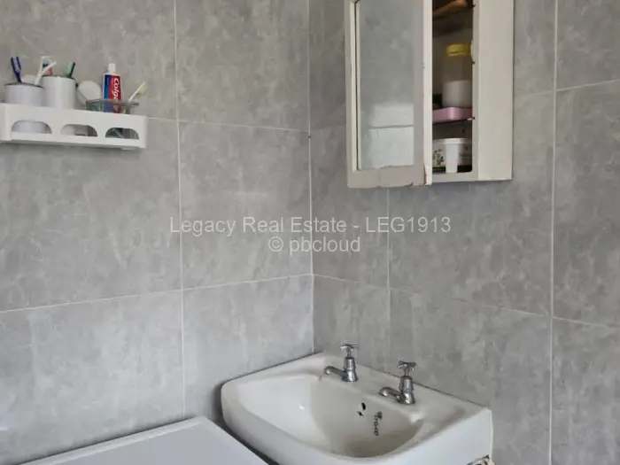 3 Bedroom Cottage/Garden Flat to Rent in Bluff Hill