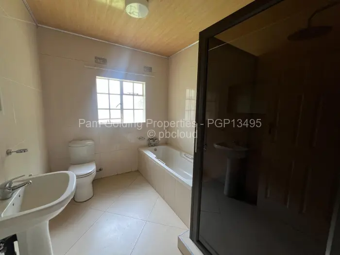 Townhouse/Cluster to Rent in Highlands, Harare