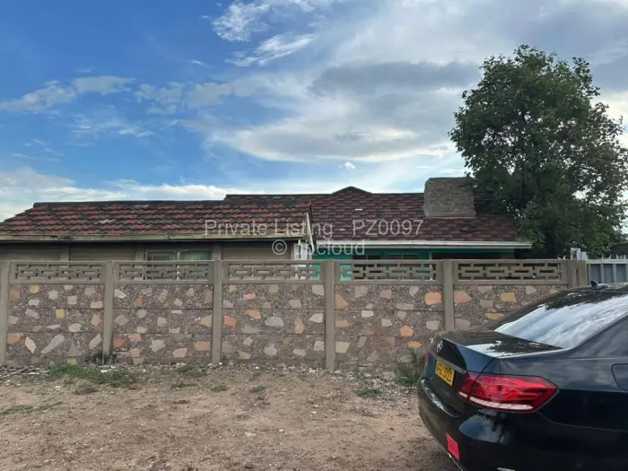House for Sale in Highfield, Harare