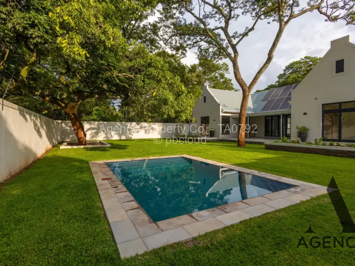 Townhouse/Cluster to Rent in Chisipite, Harare