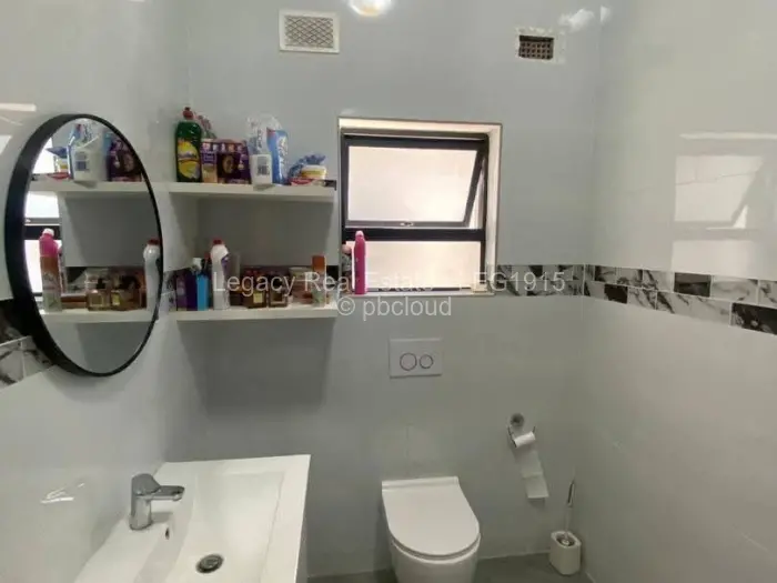 Townhouse/Cluster for Sale in Highlands, Harare