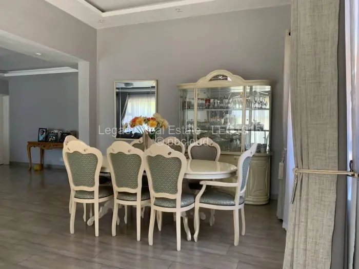 Townhouse/Cluster for Sale in Highlands, Harare