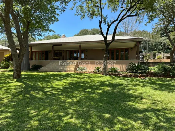 3 Bedroom House for Sale in Victoria Falls, Victoria Falls