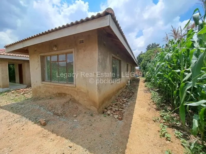4 Bedroom House for Sale in Westlea, Harare