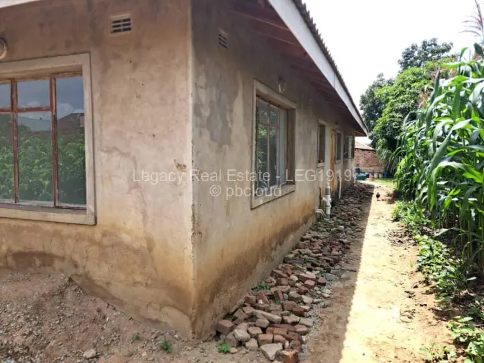 4 Bedroom House for Sale in Westlea, Harare