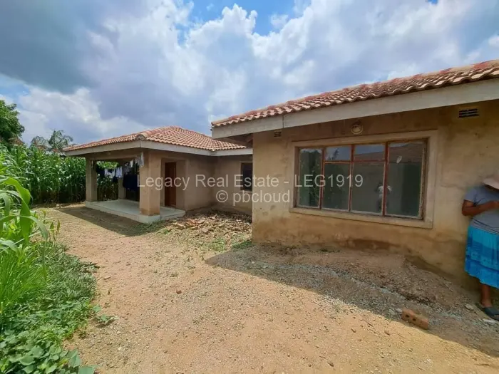 4 Bedroom House for Sale in Westlea, Harare