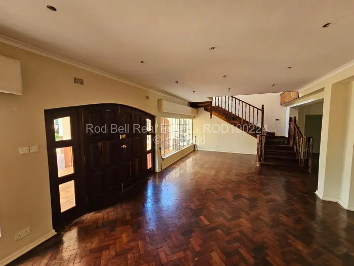 6 Bedroom House for Sale in Chisipite, Harare