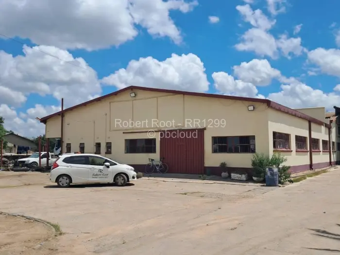 Warehouse/Industrial to Rent in Chitungwiza, Chitungwiza