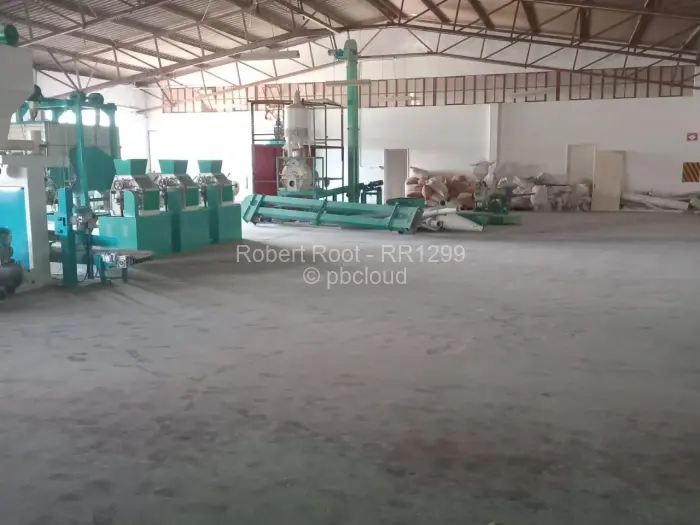 Warehouse/Industrial to Rent in Chitungwiza, Chitungwiza