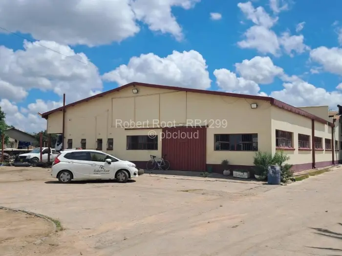Warehouse/Industrial to Rent in Chitungwiza, Chitungwiza